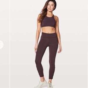 761. GUC - Lululemon Tied to It 7/8 Tight 25” Black Cherry